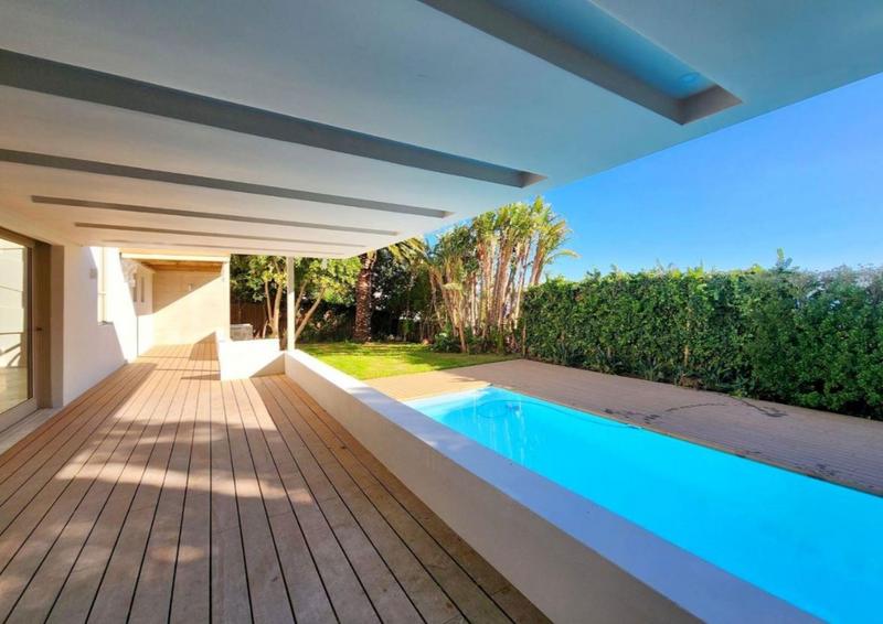 5 Bedroom Property for Sale in Camps Bay Western Cape